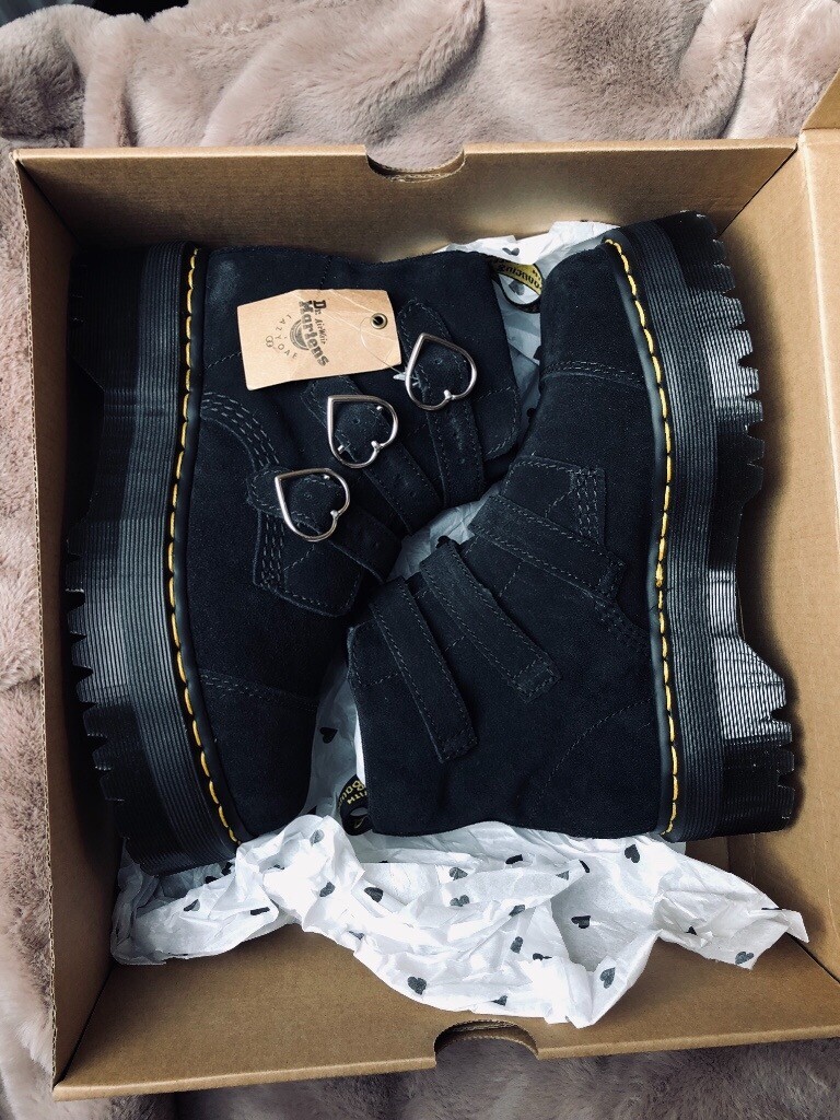 heart buckle doc martens